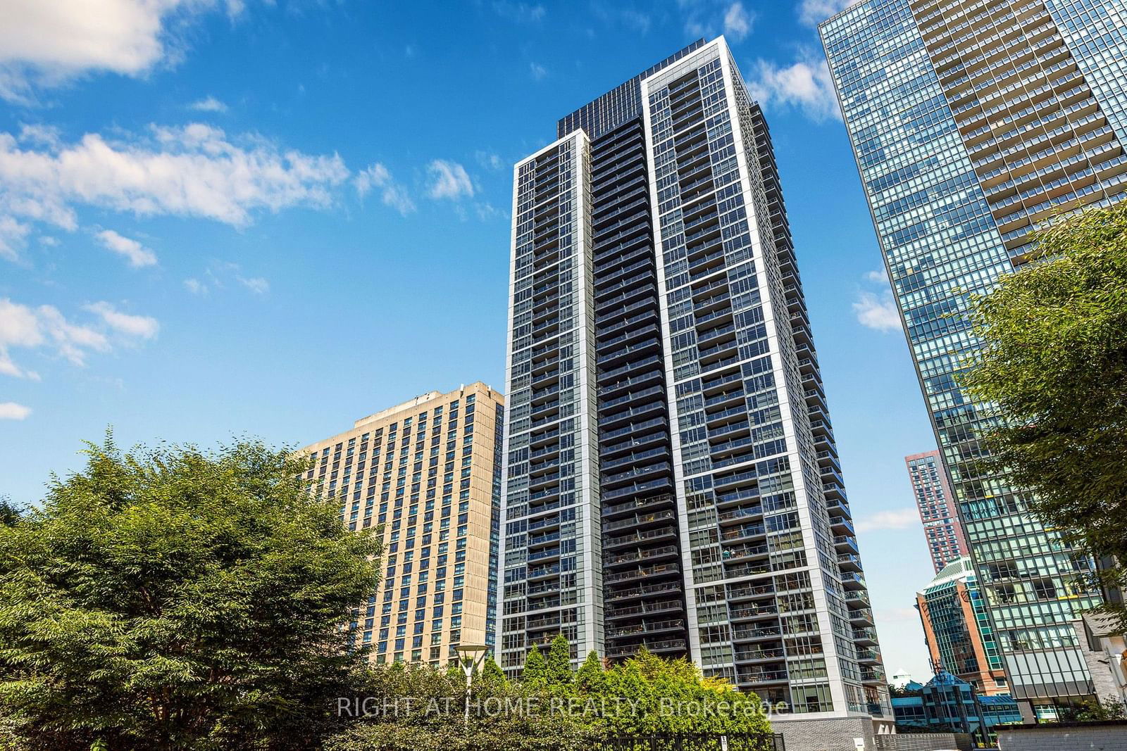 28 Ted Rogers Way, unit PH06 for sale - image #26