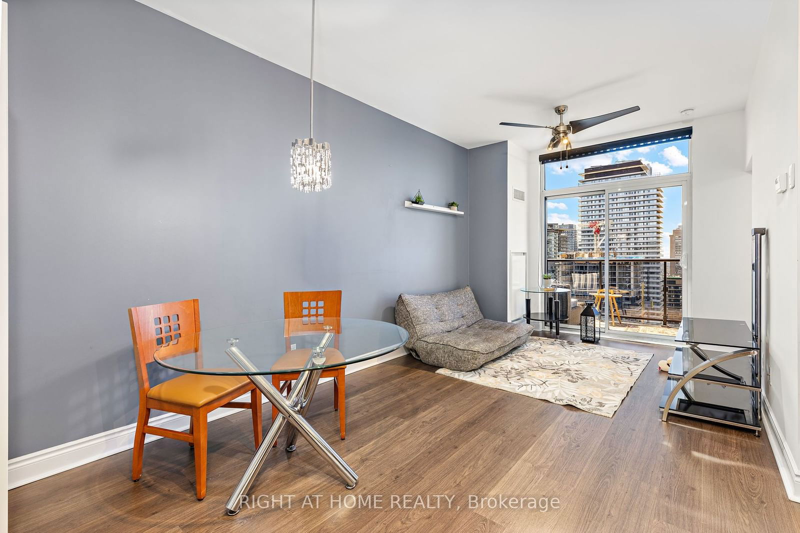 28 Ted Rogers Way, unit PH06 for sale - image #8