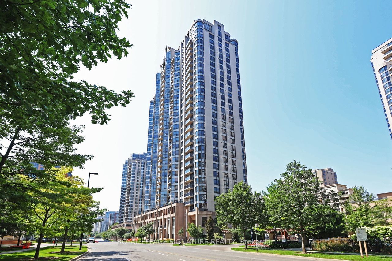 10 Northtown Way, unit 814 for sale - image #1