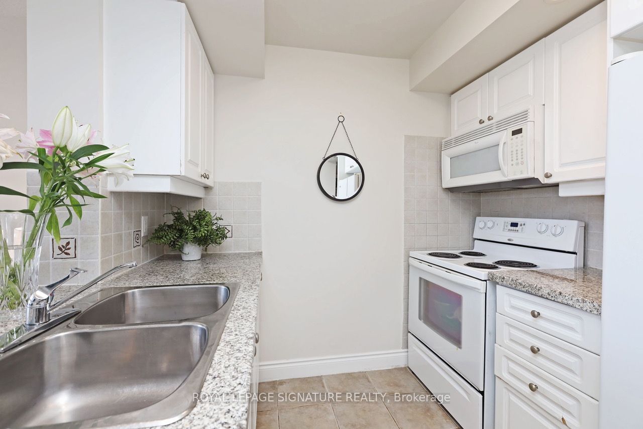 10 Northtown Way, unit 814 for sale - image #13