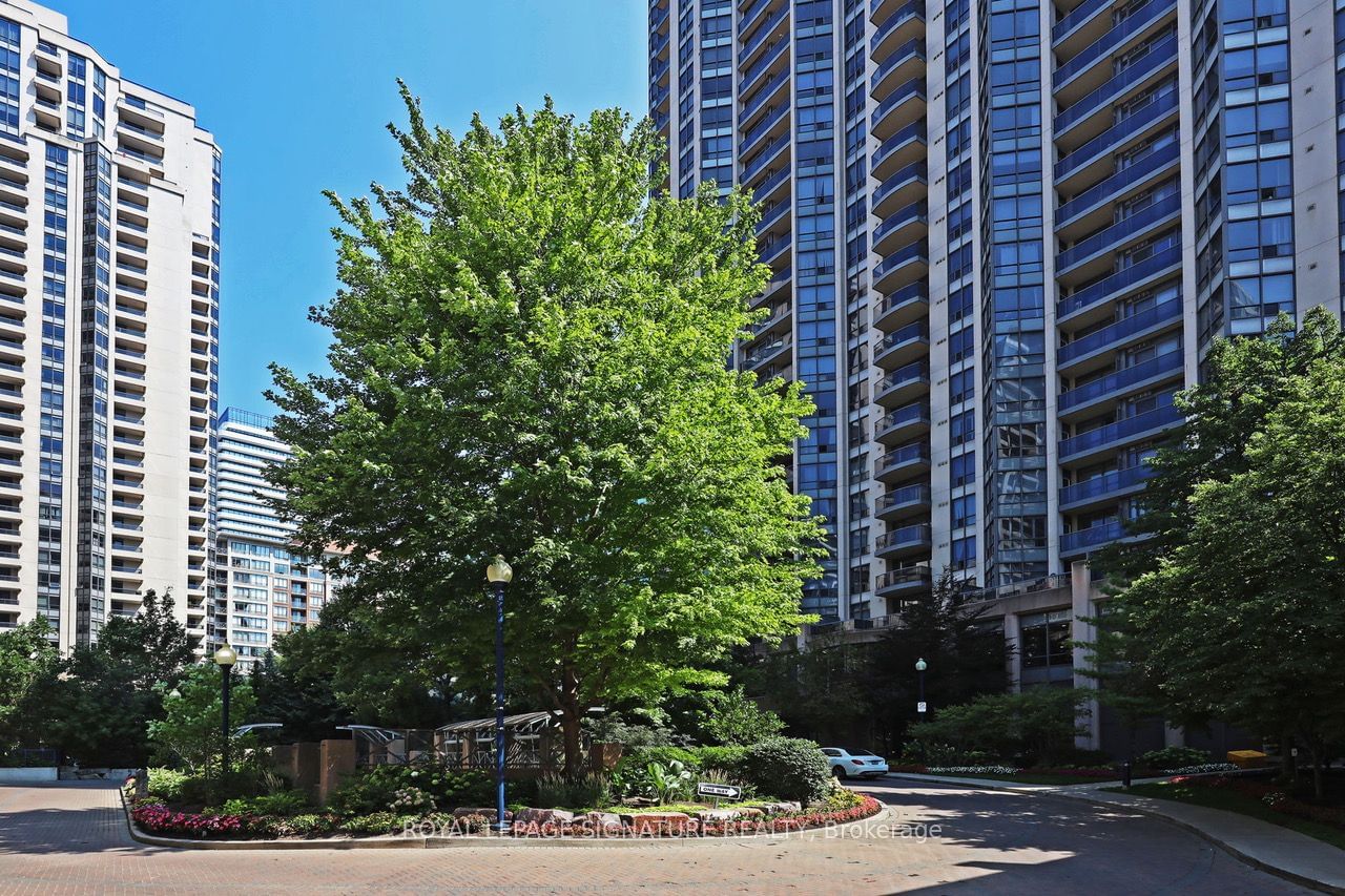 10 Northtown Way, unit 814 for sale - image #4