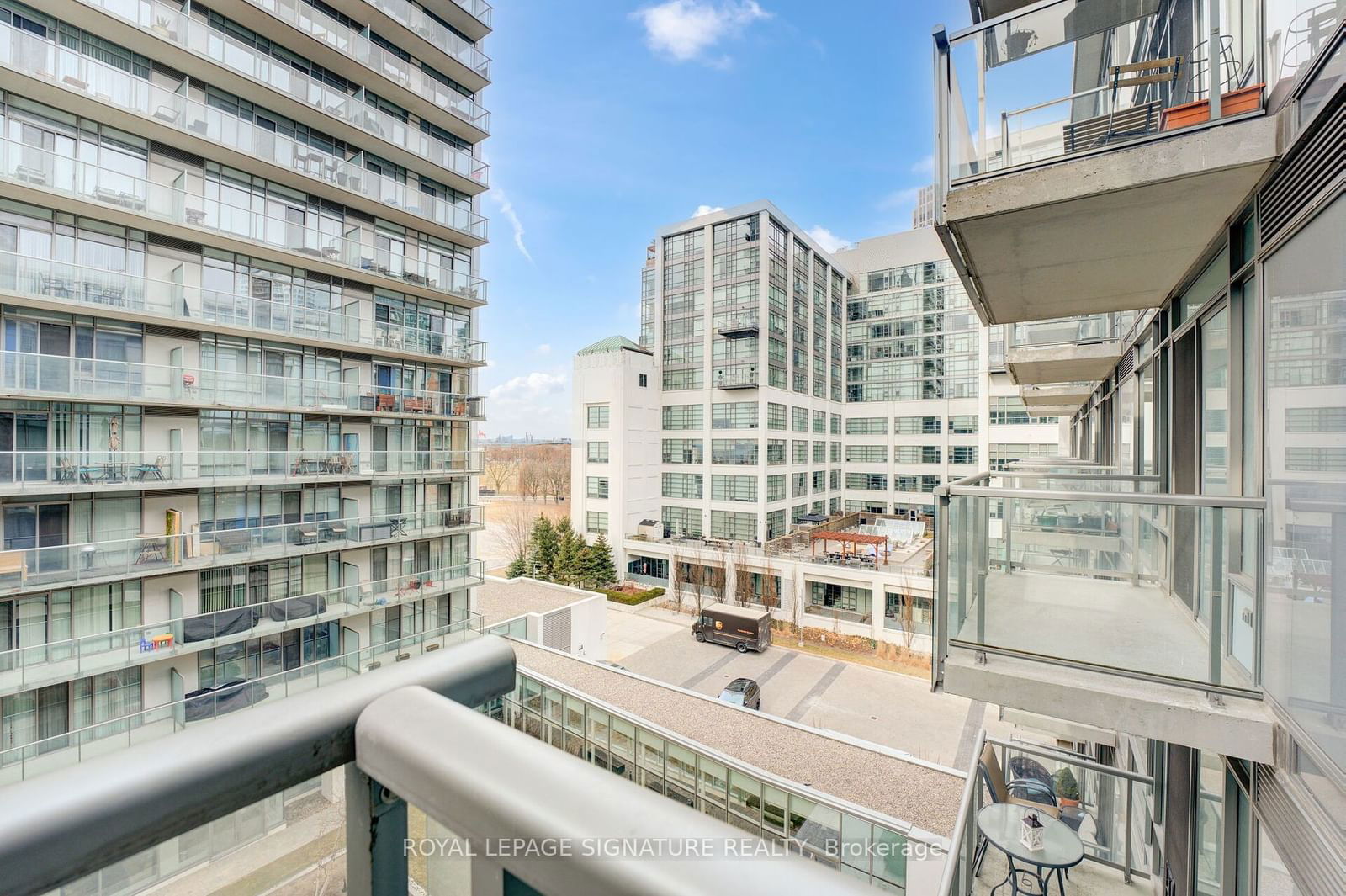 90 Stadium Rd, unit 602 for sale - image #32