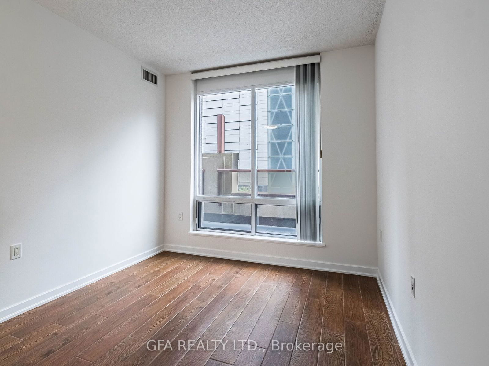 85 Bloor St E, unit 302 for sale - image #12