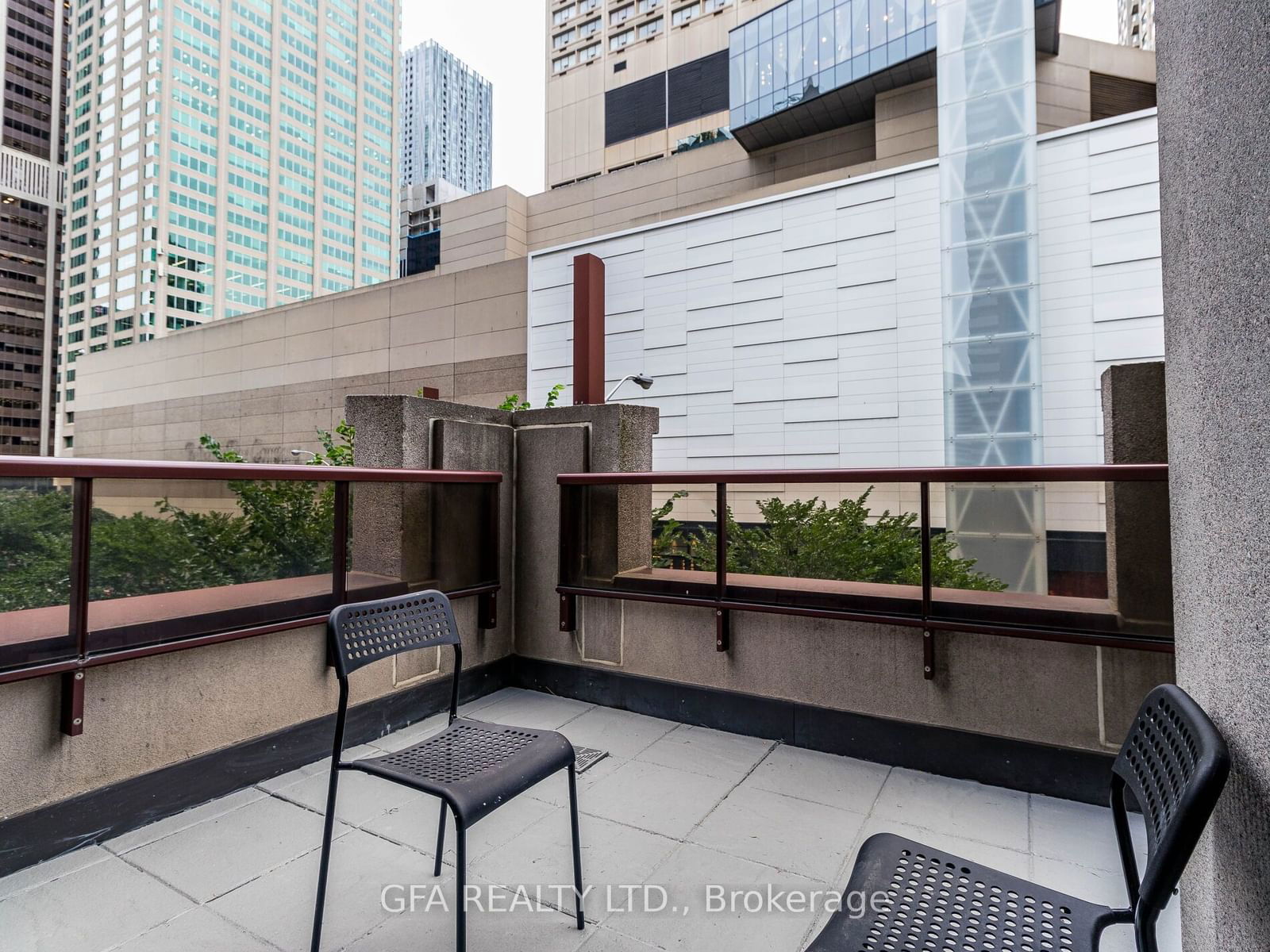 85 Bloor St E, unit 302 for sale - image #18