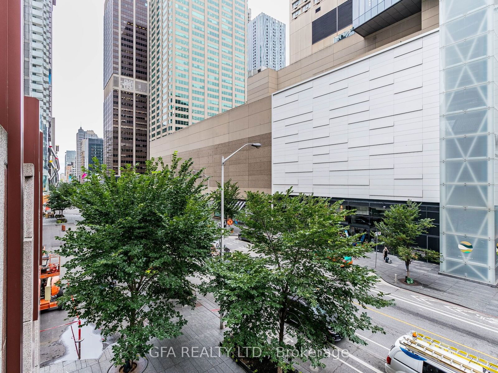 85 Bloor St E, unit 302 for sale - image #23