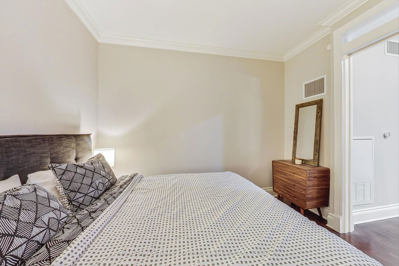 22 Leader Lane, unit 545 for sale - image #19