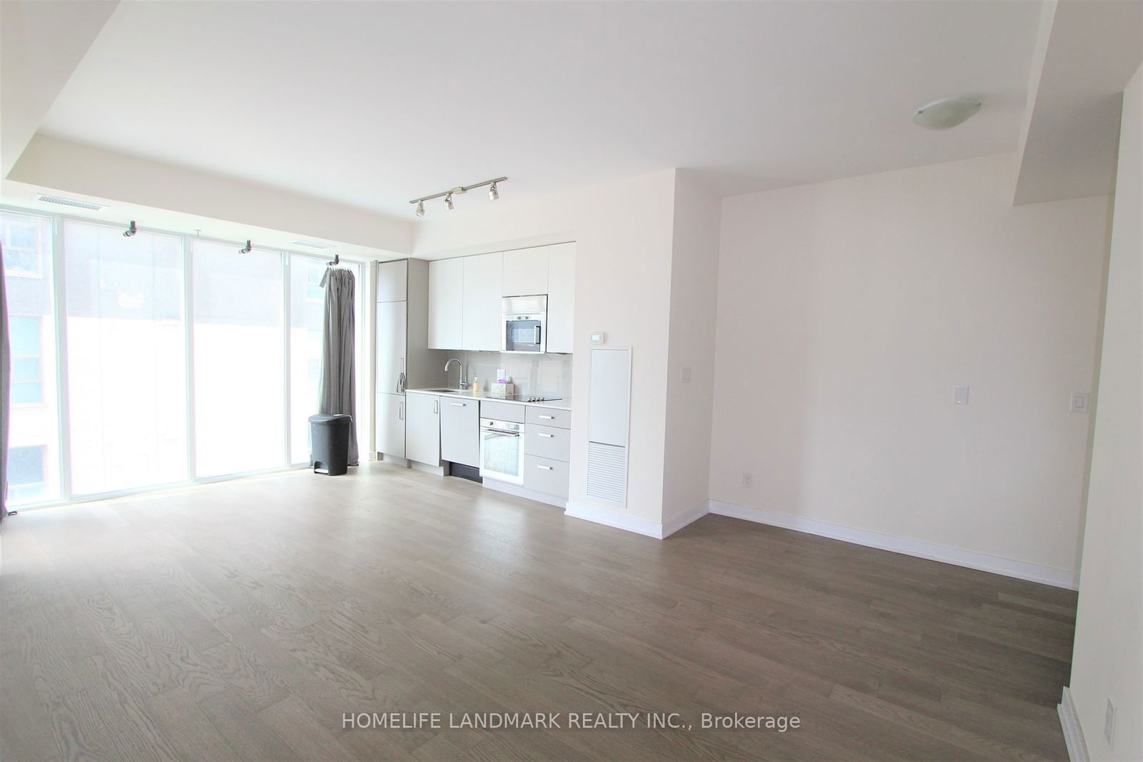 17 Dundonald St, unit 1301 for rent - image #3