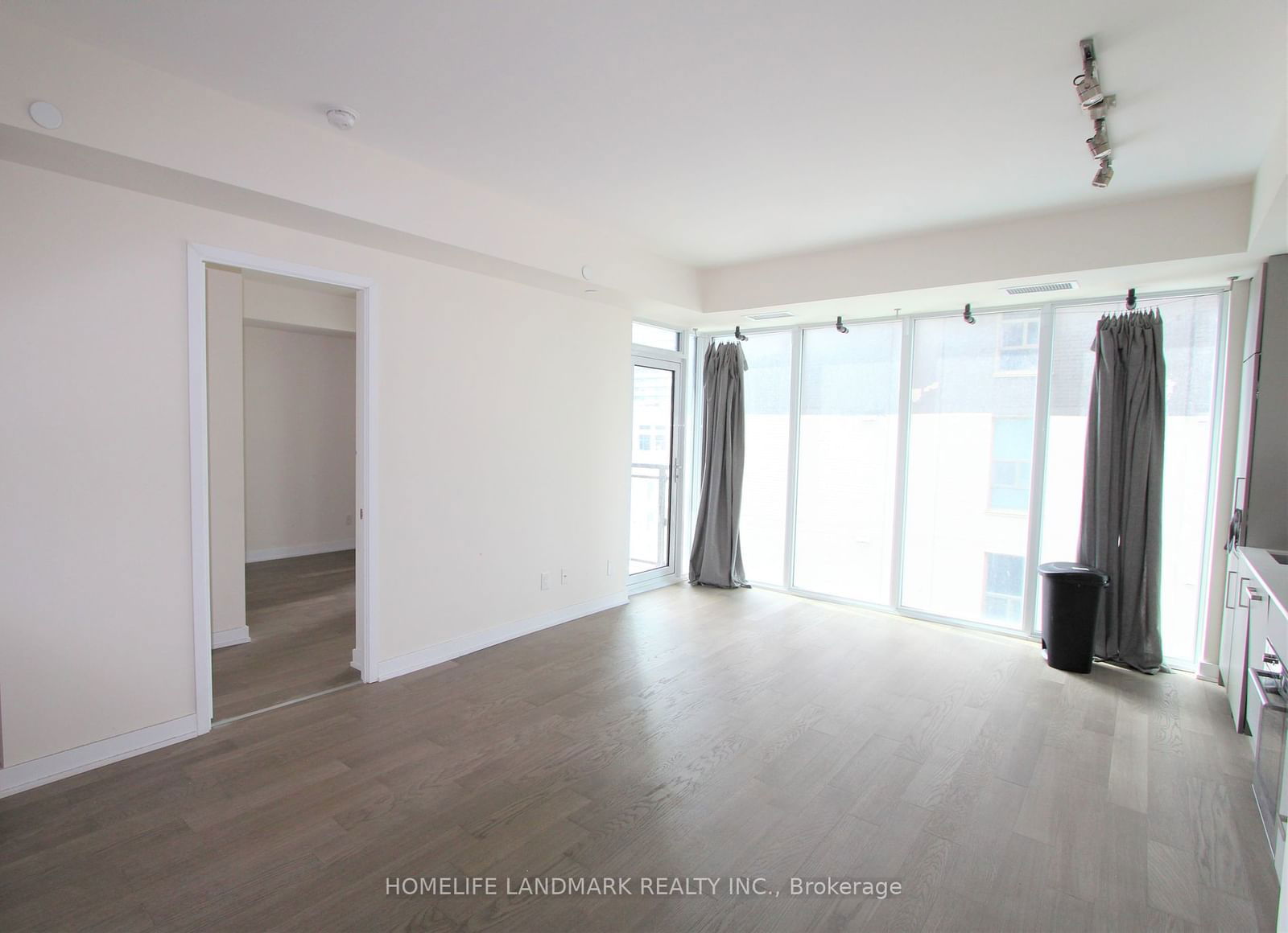 17 Dundonald St, unit 1301 for rent - image #5