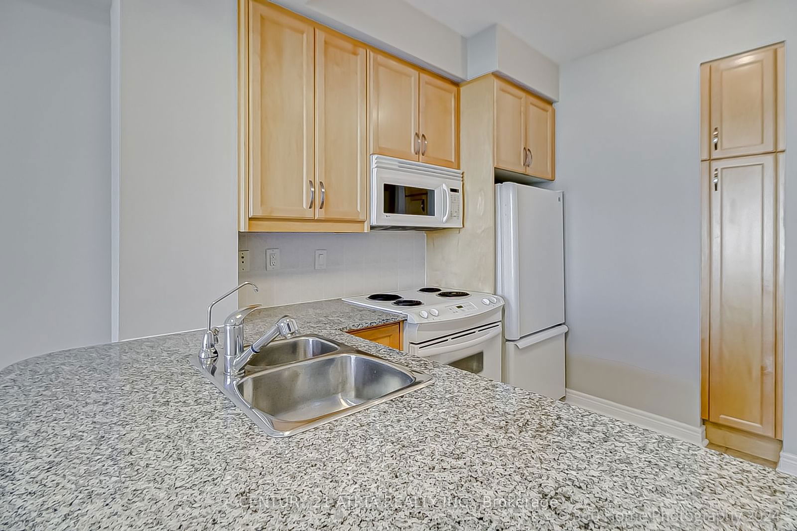 100 Hayden St, unit 1102 for sale - image #3