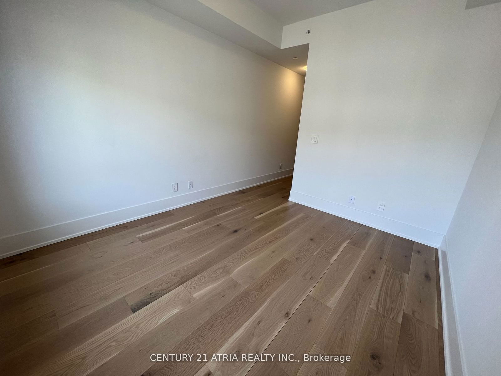 270 Davenport Rd, unit TH8 for rent - image #15