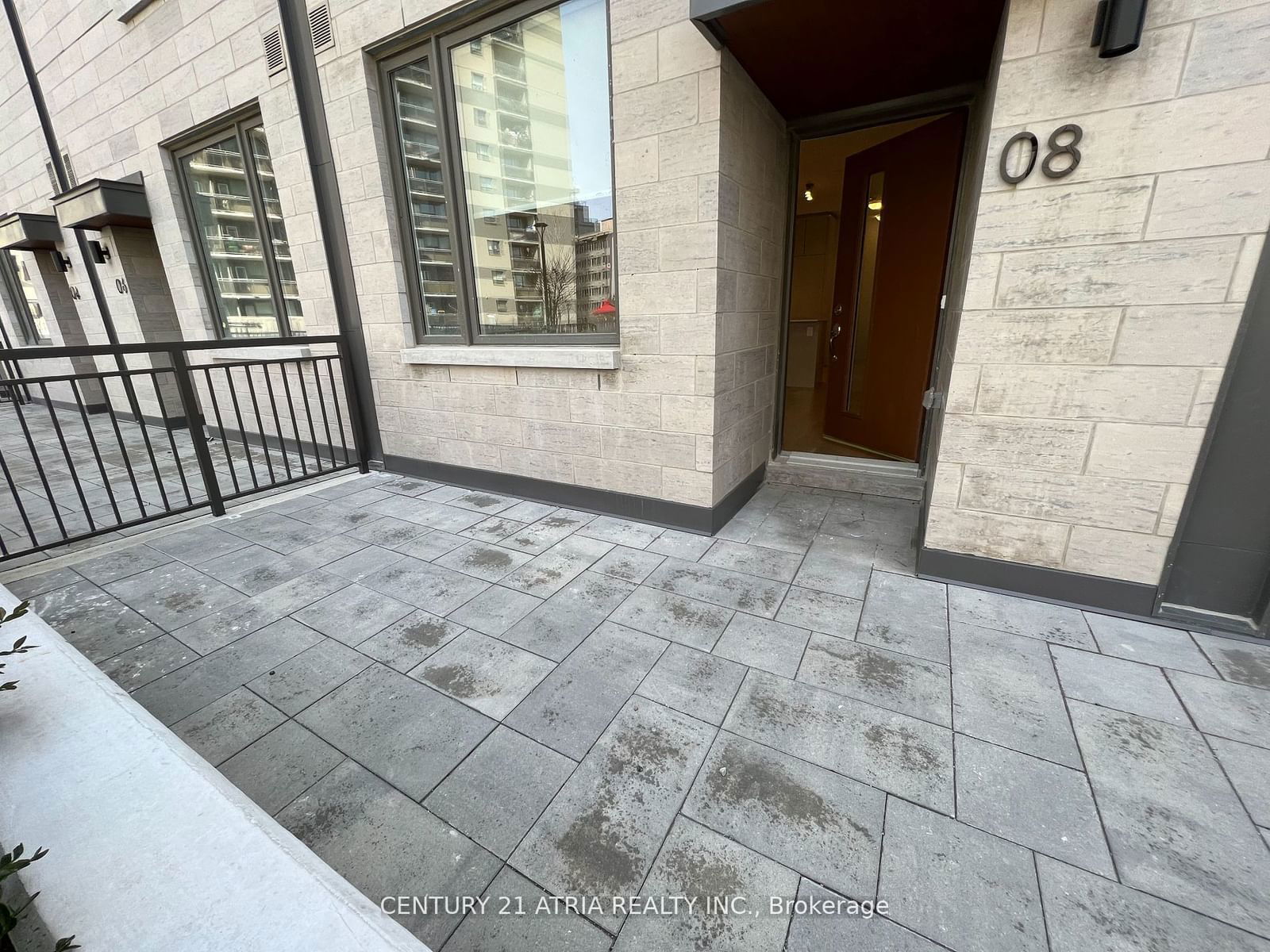 270 Davenport Rd, unit TH8 for rent - image #24