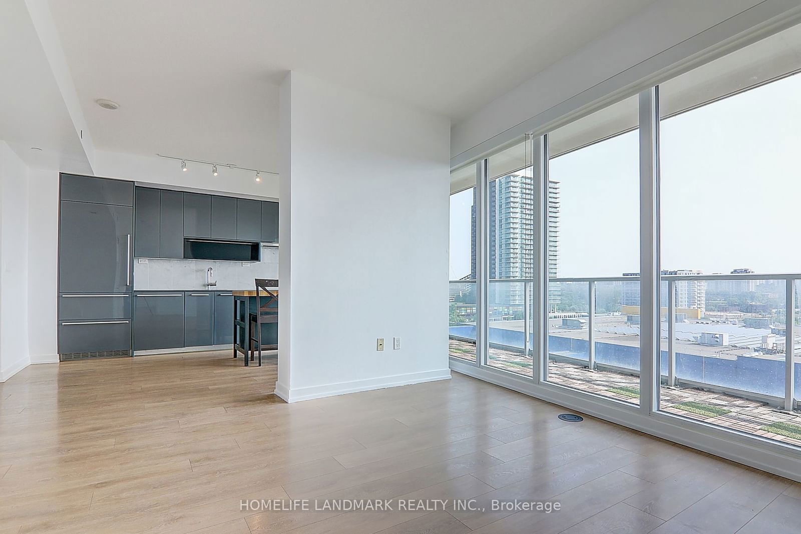 117 Mcmahon Dr, unit 301 for sale - image #10