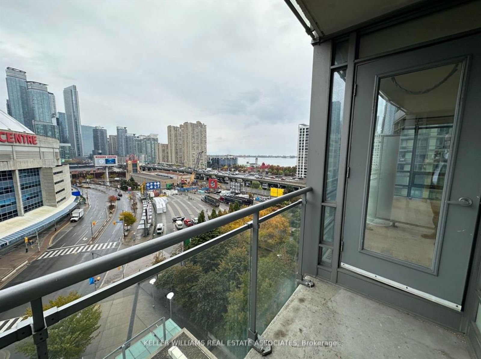 3 Navy Wharf Crt, unit 1009 for rent - image #16