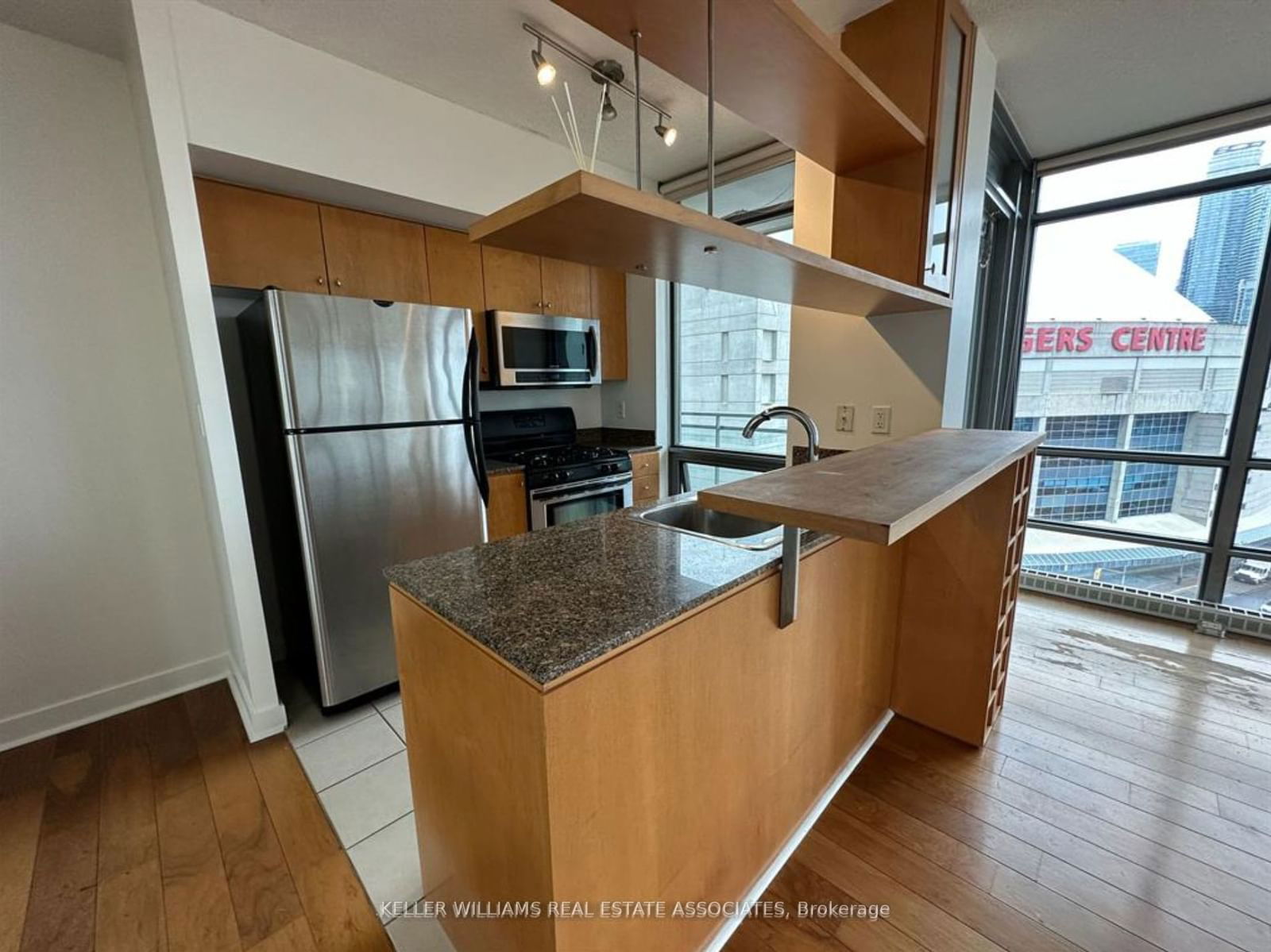 3 Navy Wharf Crt, unit 1009 for rent - image #5