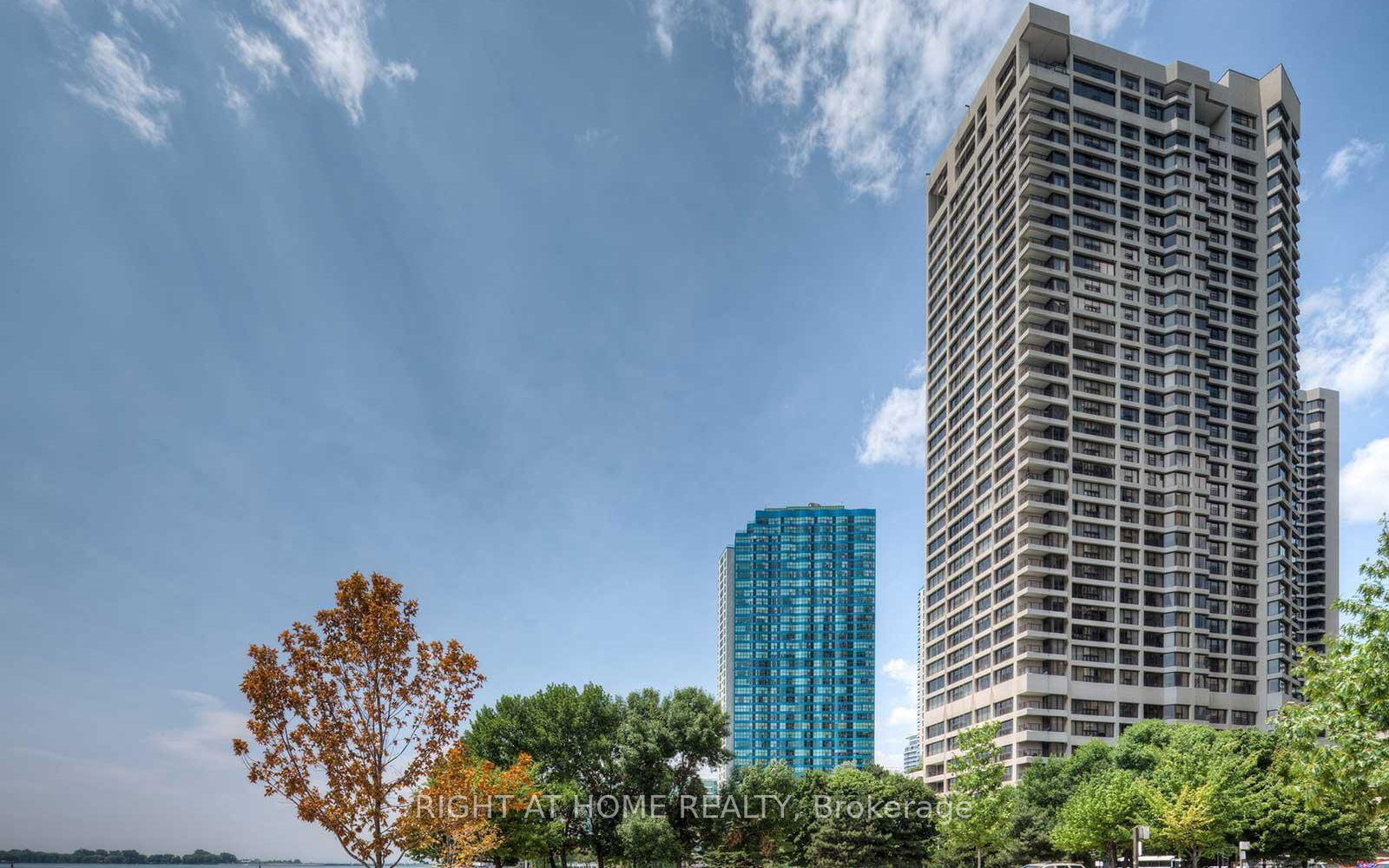 99 Harbour Sq, unit 2012 for rent