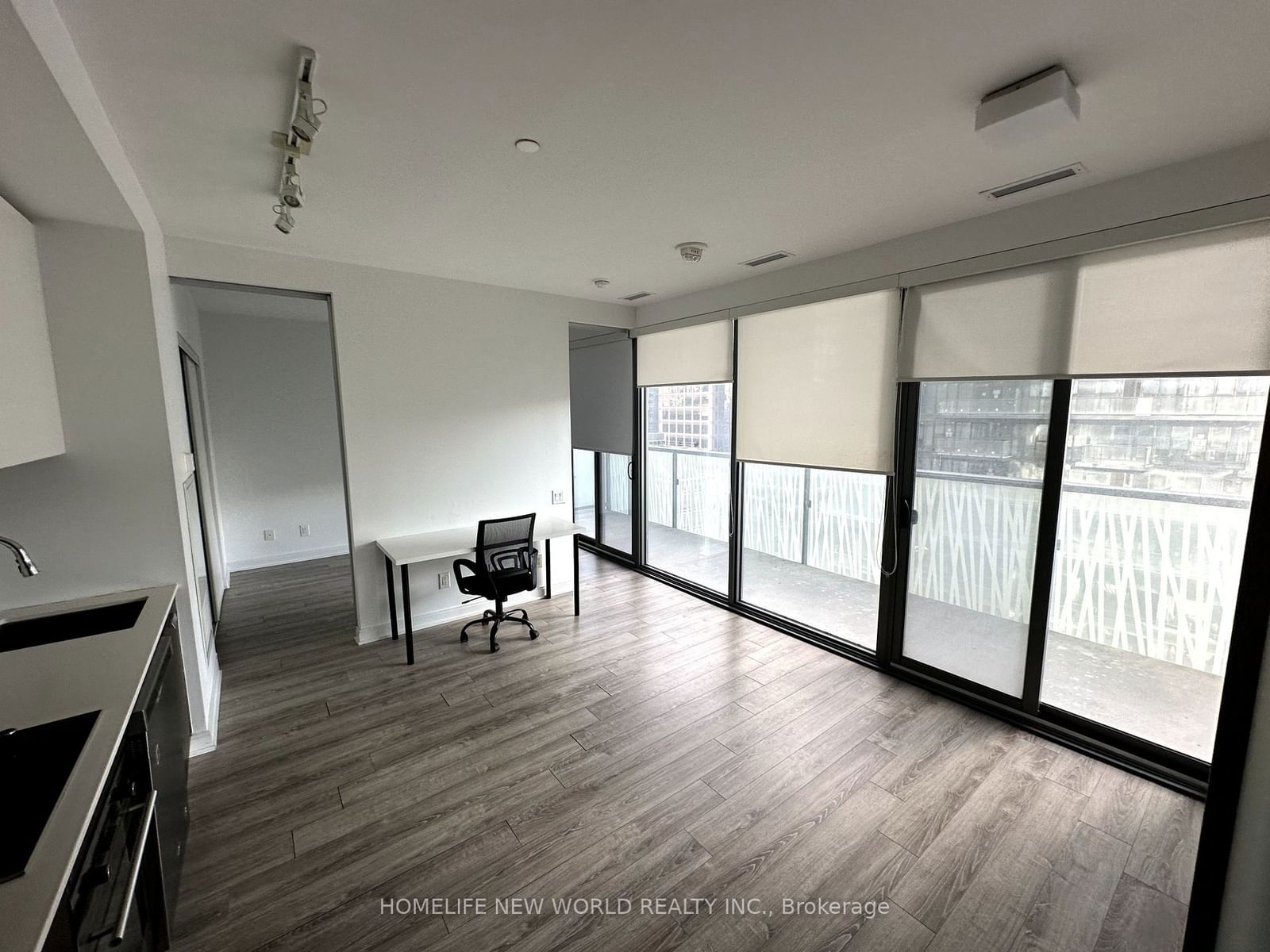 50 Charles St E, unit 1101 for rent