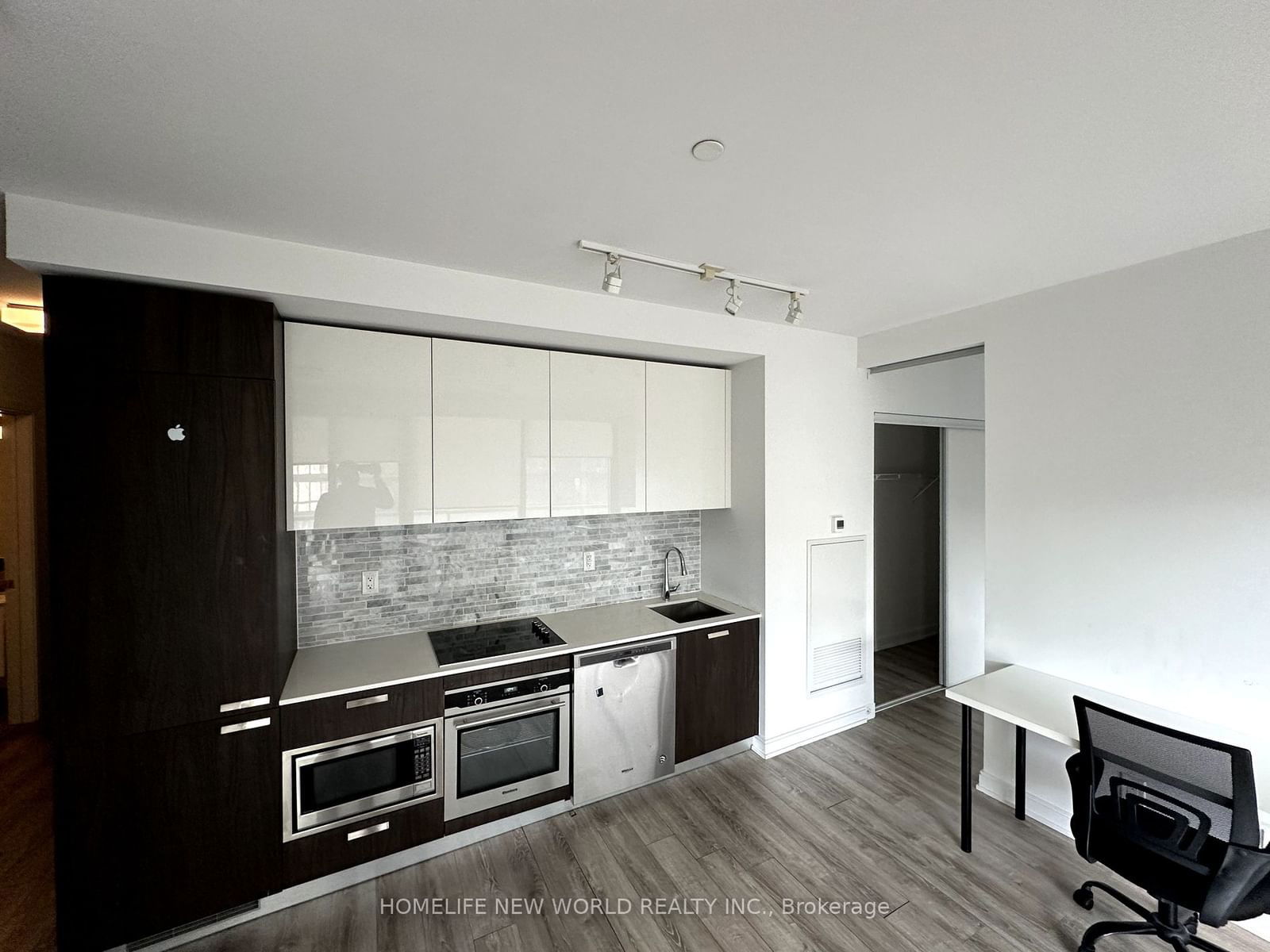 50 Charles St E, unit 1101 for rent