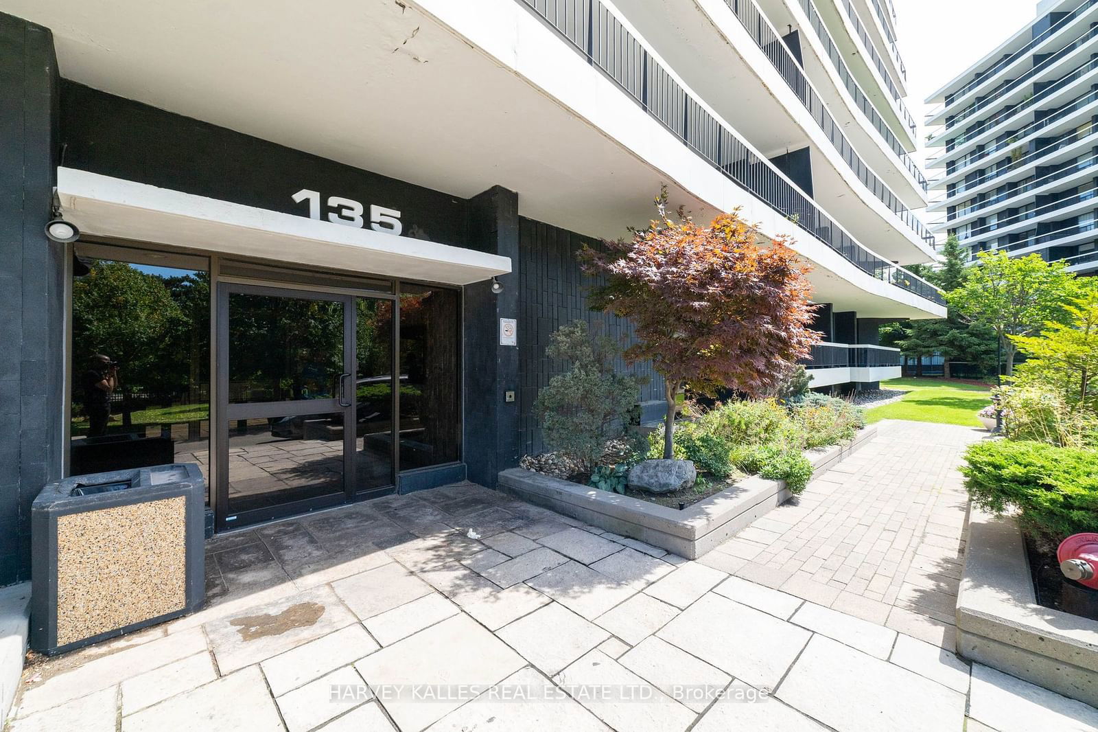 135 Antibes Condos, North York, Toronto