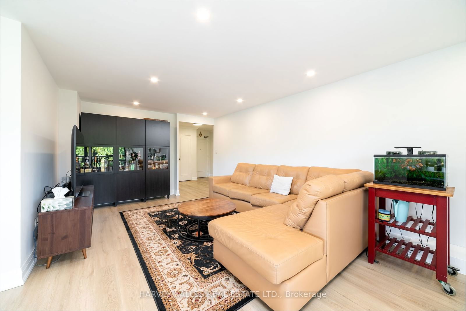 135 Antibes Dr, unit 203 for sale - image #8