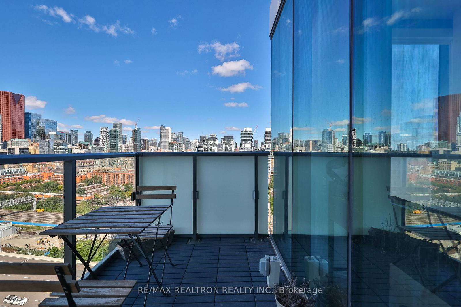 16 Bonnycastle St, unit 1702 for sale - image #21