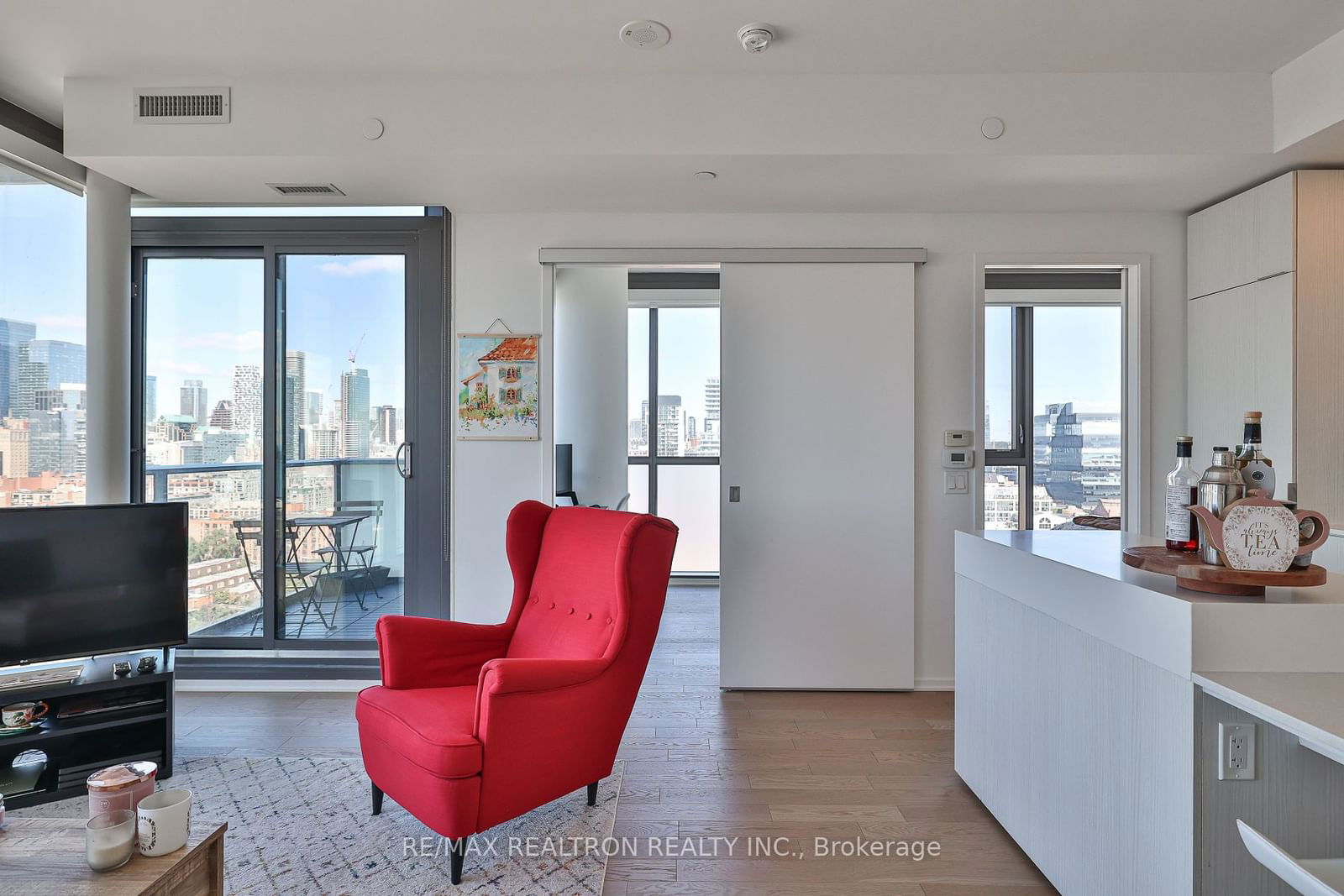 16 Bonnycastle St, unit 1702 for sale - image #8