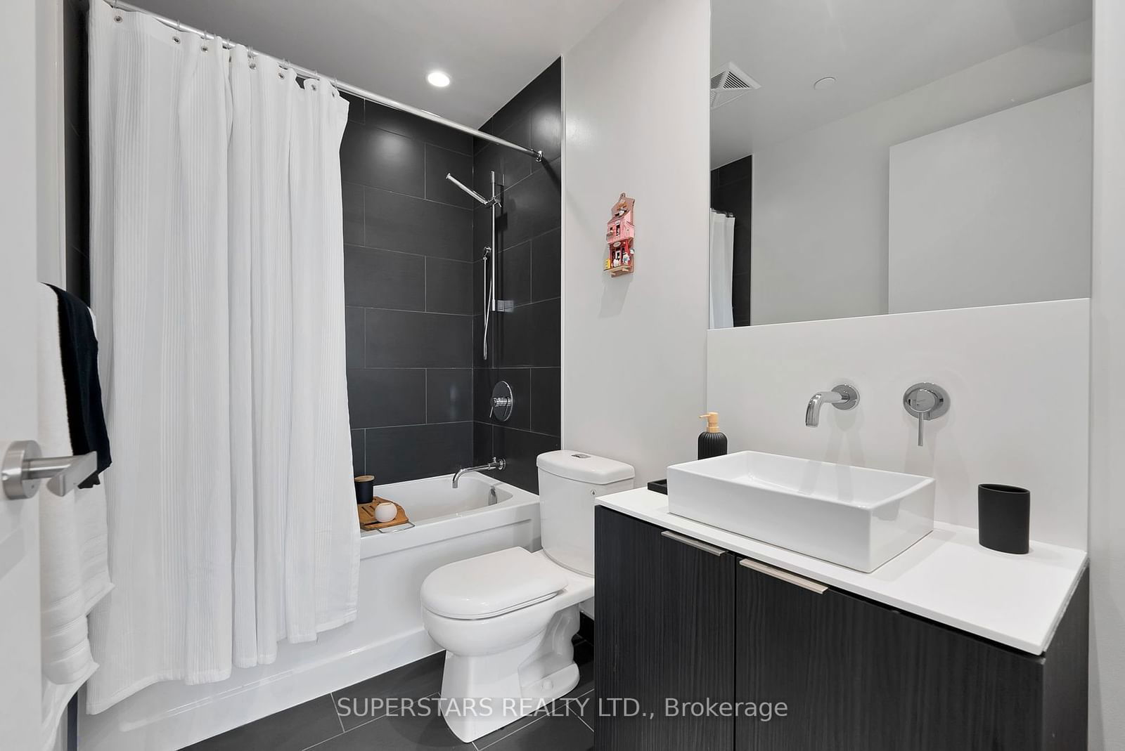 159 Dundas St E, unit 2106 for sale - image #9