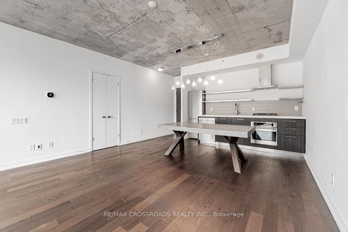 560 King St W, unit 524 for rent - image #9