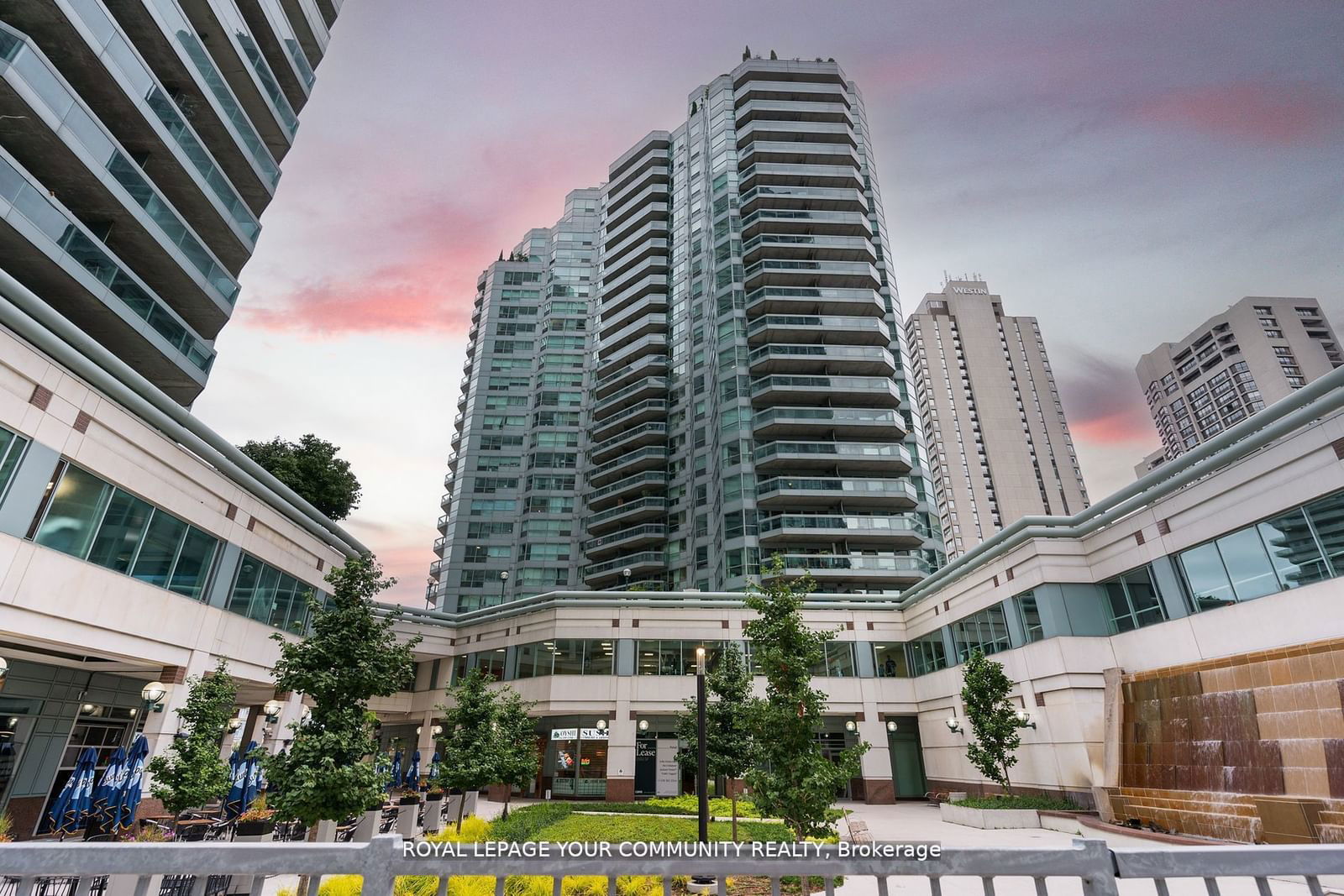 Residences Of The World Trade Centre II, Downtown, Toronto