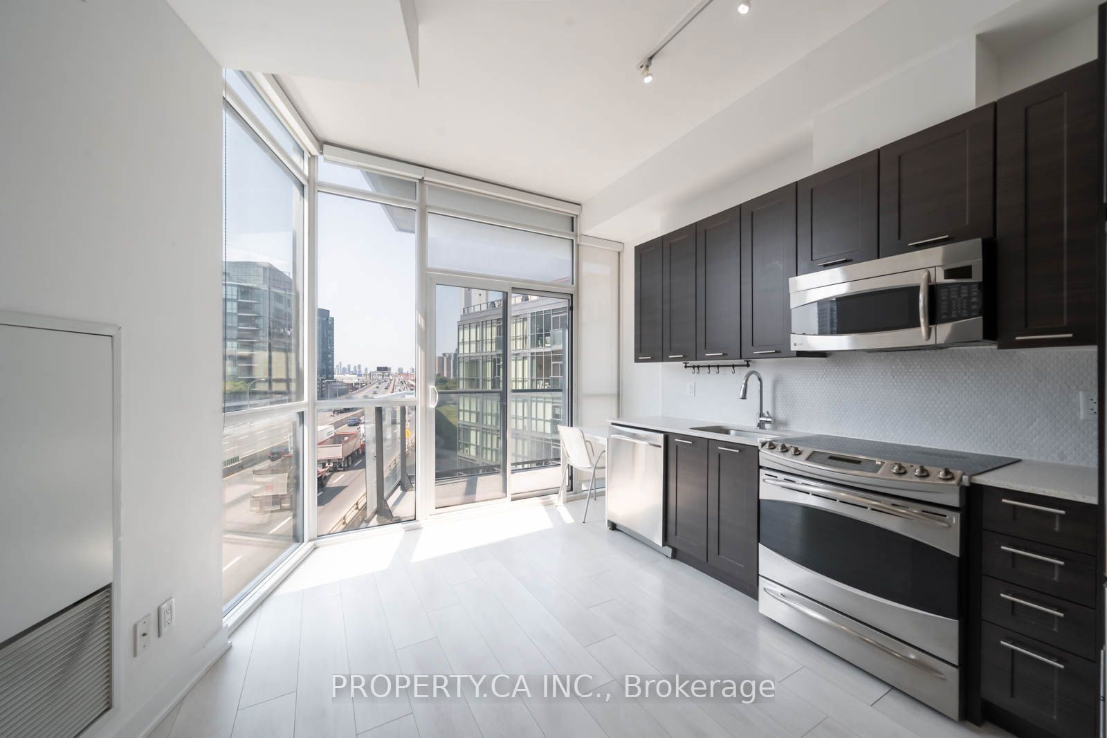 169 Fort York Blvd, unit 810 for rent - image #20