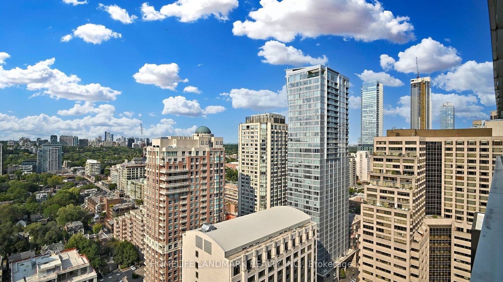 200 Bloor St W, unit 2605 for sale