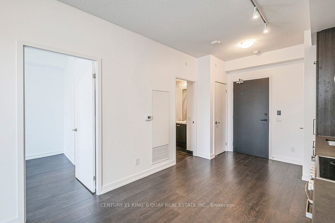 125 Redpath Ave, unit 908 for sale