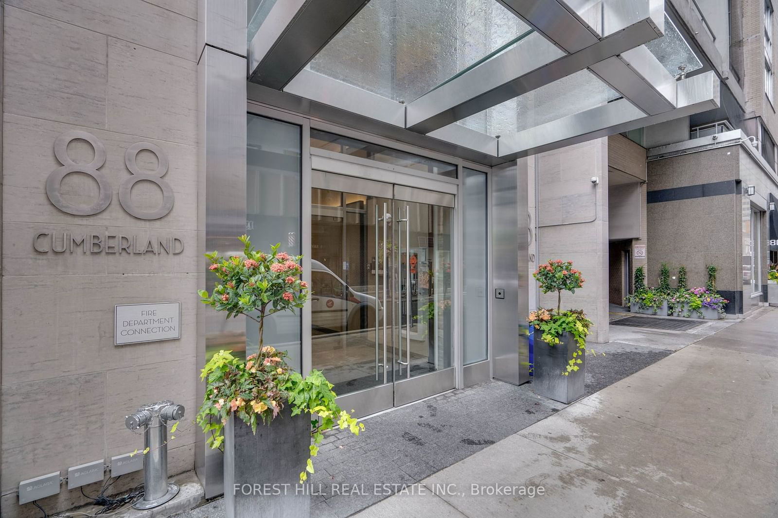 88 Cumberland St, unit 605 for sale - image #2