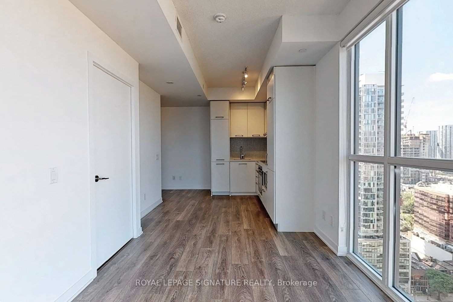 87 Peter St, unit 1906 for rent - image #4