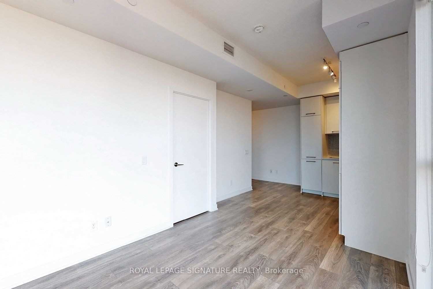 87 Peter St, unit 1906 for rent - image #5