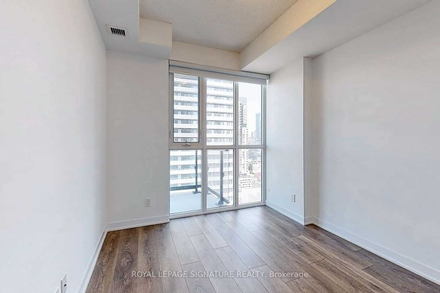 87 Peter St, unit 1906 for rent - image #9