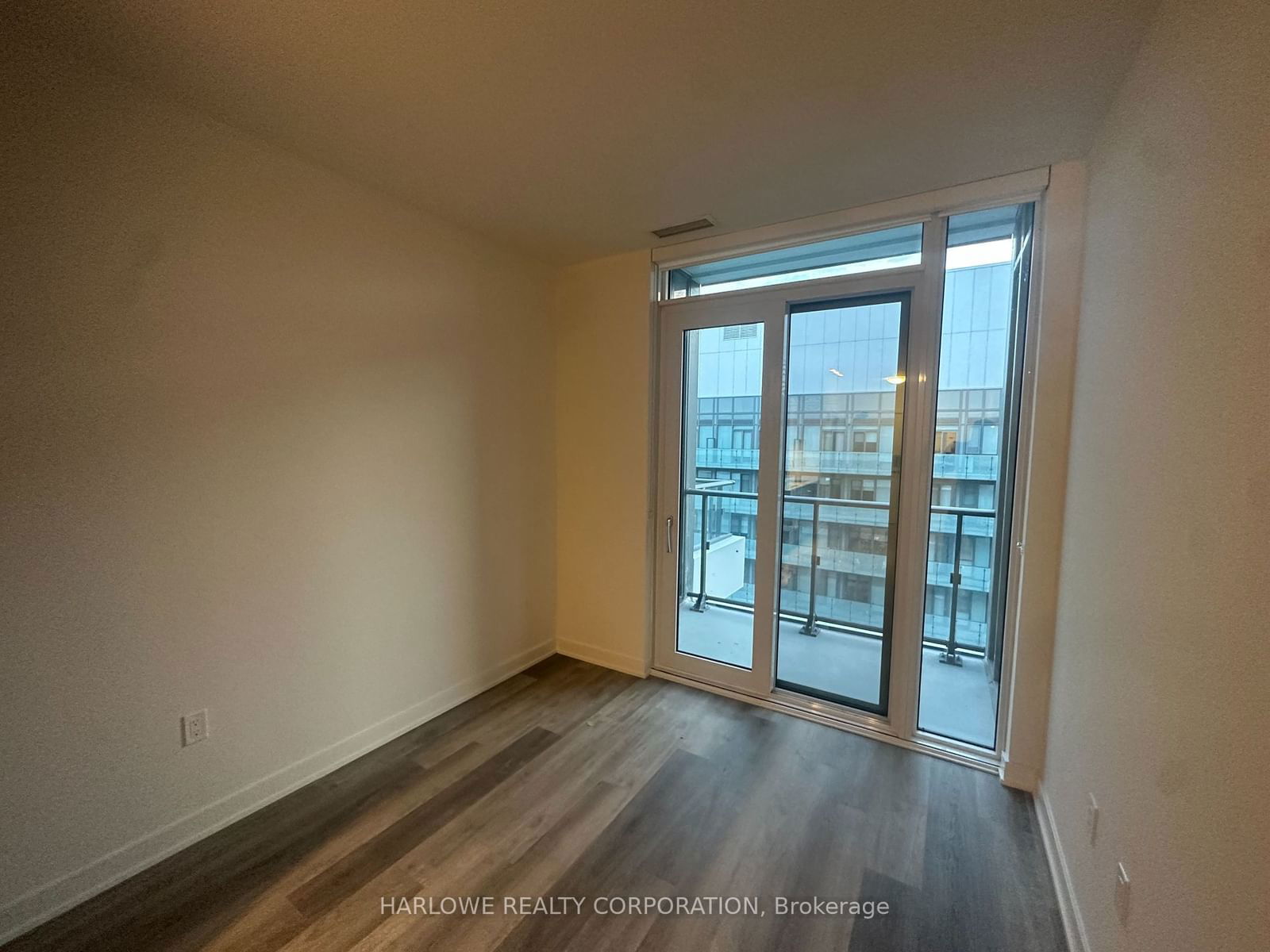 70 Princess St, unit PH3013 for rent - image #4