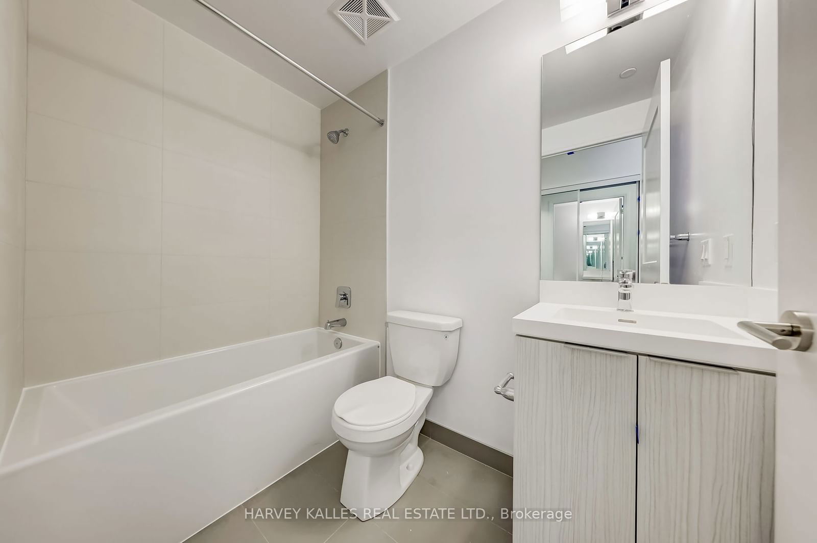 25 Holly St, unit Lph07 for rent - image #18