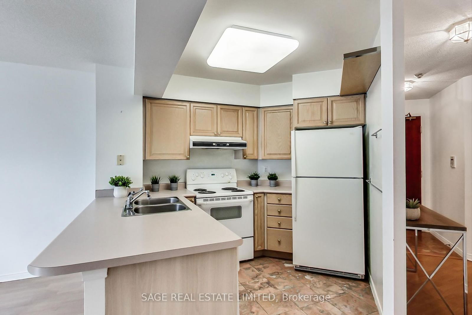 750 Bay St, unit 1005 for sale - image #16