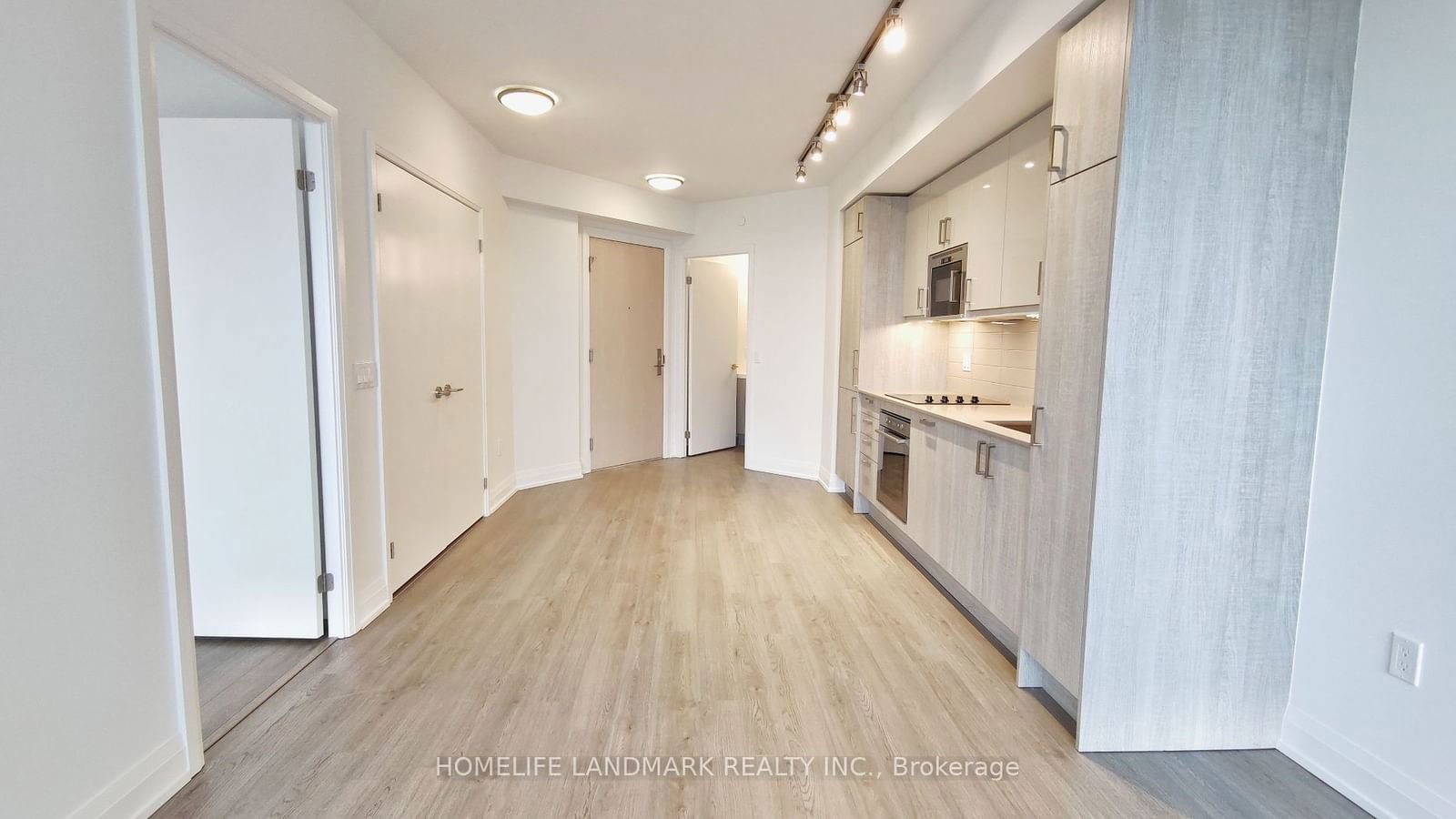 77 Mutual St, unit 1903 for rent - image #2