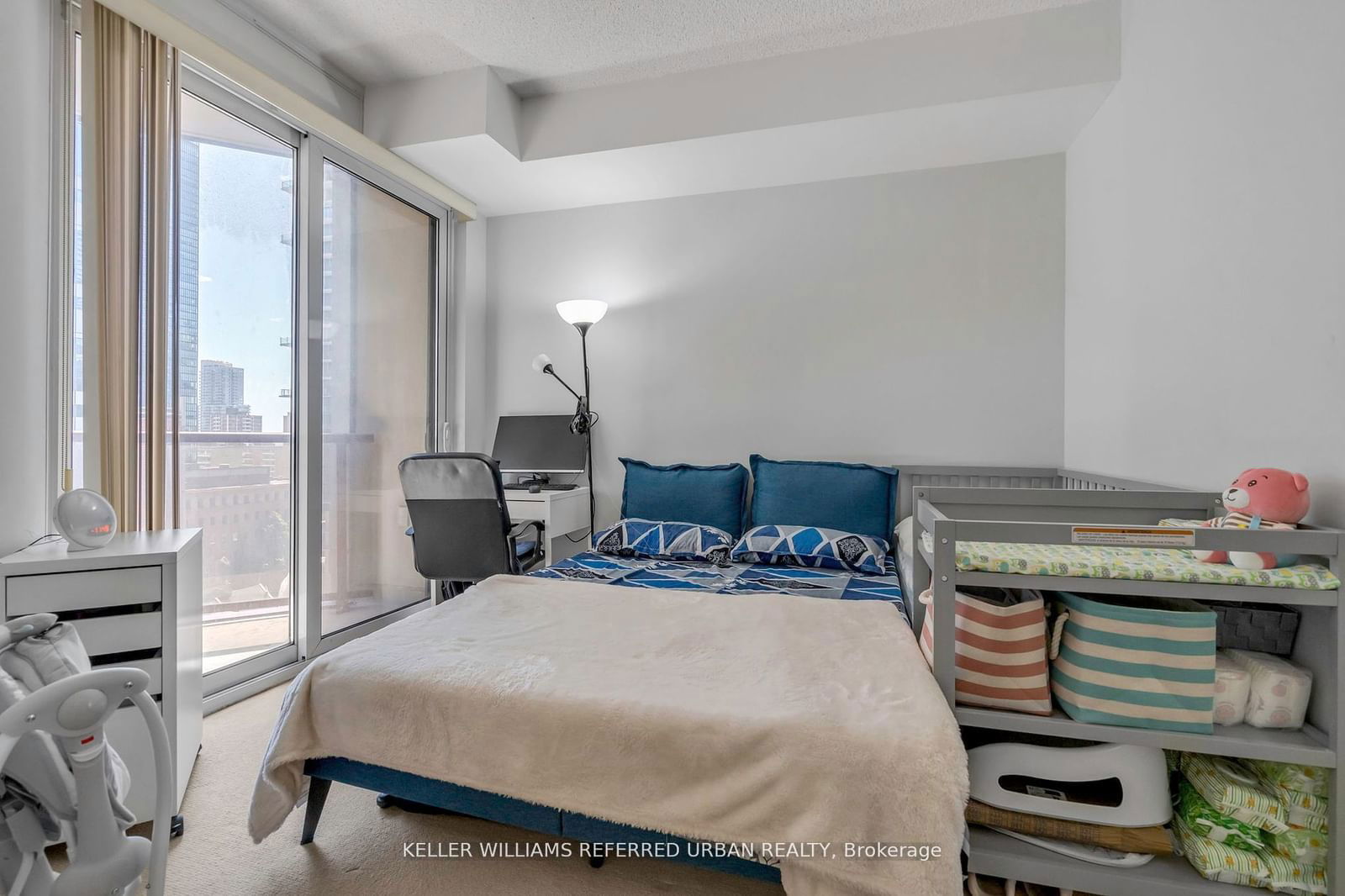 85 Bloor St E, unit 1209 for sale - image #25