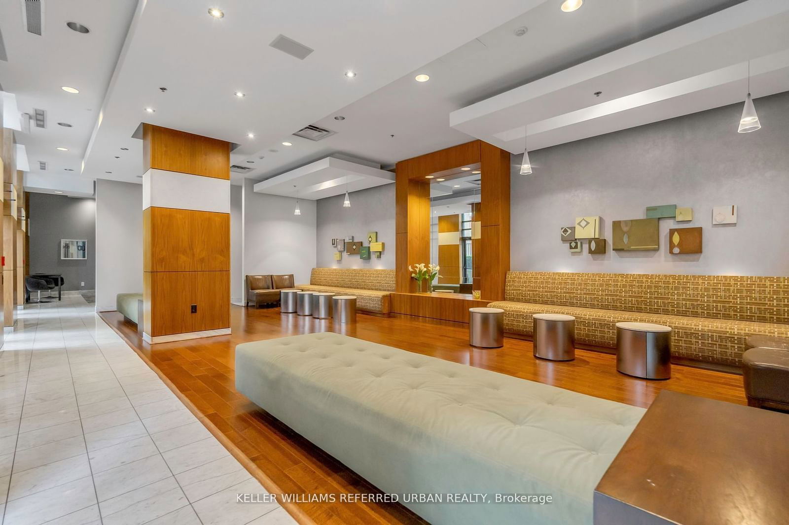 85 Bloor St E, unit 1209 for sale - image #32