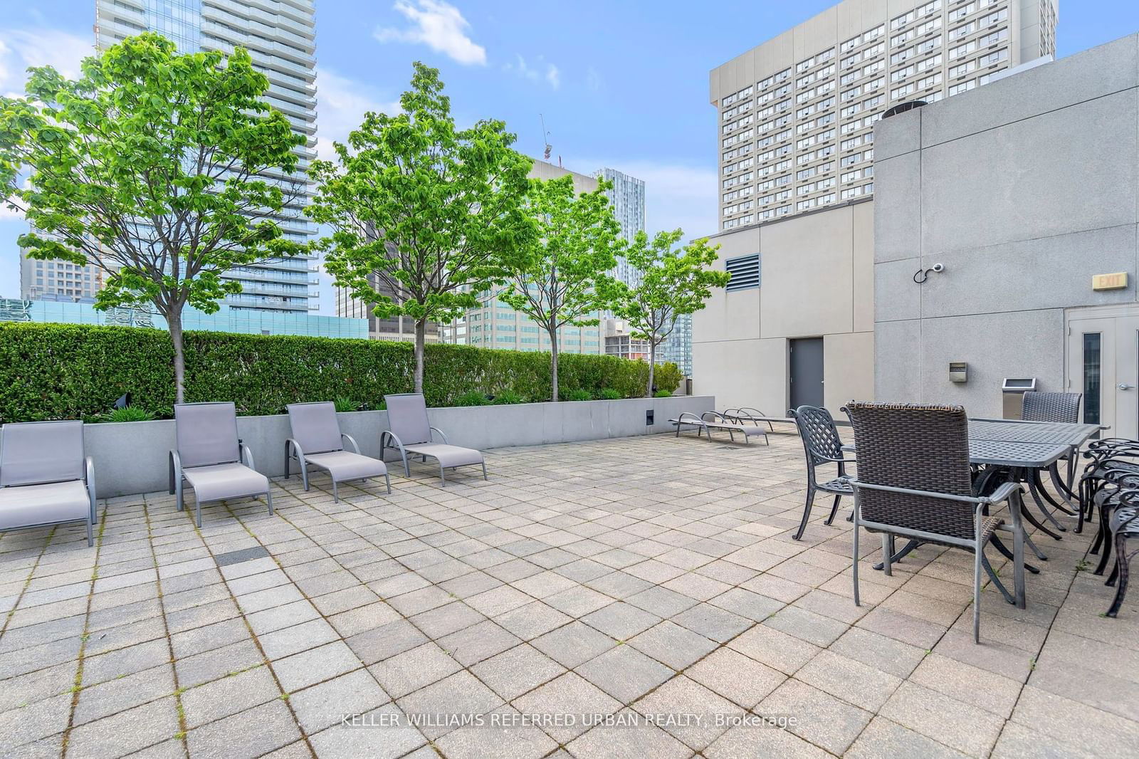 85 Bloor St E, unit 1209 for sale