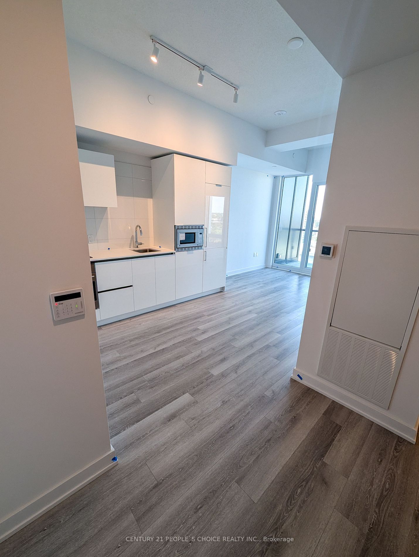 121 St Patrick St, unit 1724 for rent - image #3