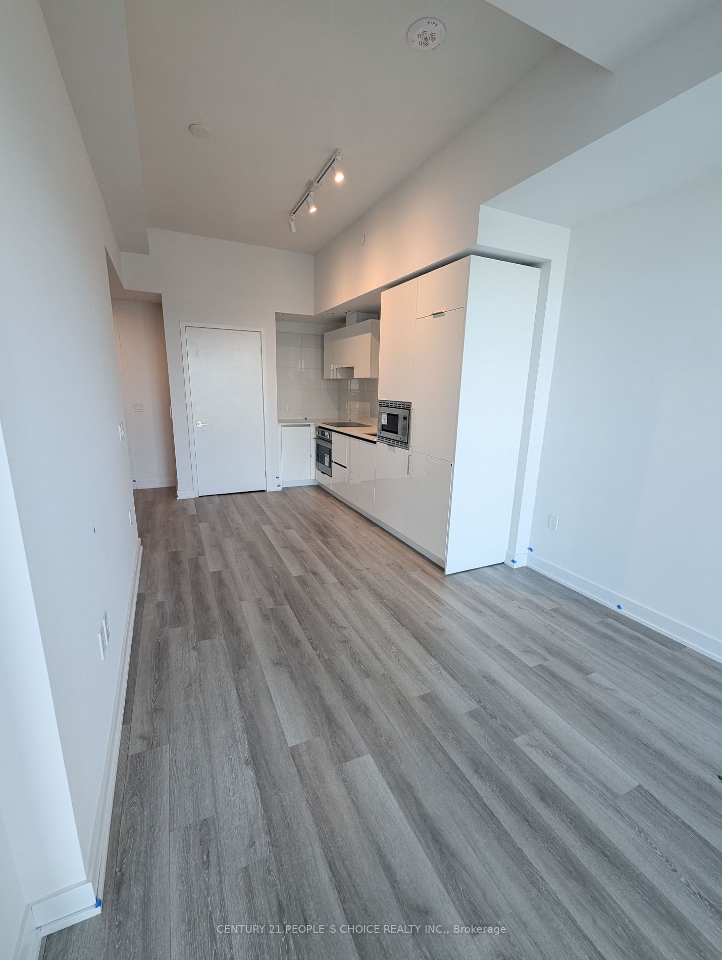 121 St Patrick St, unit 1724 for rent