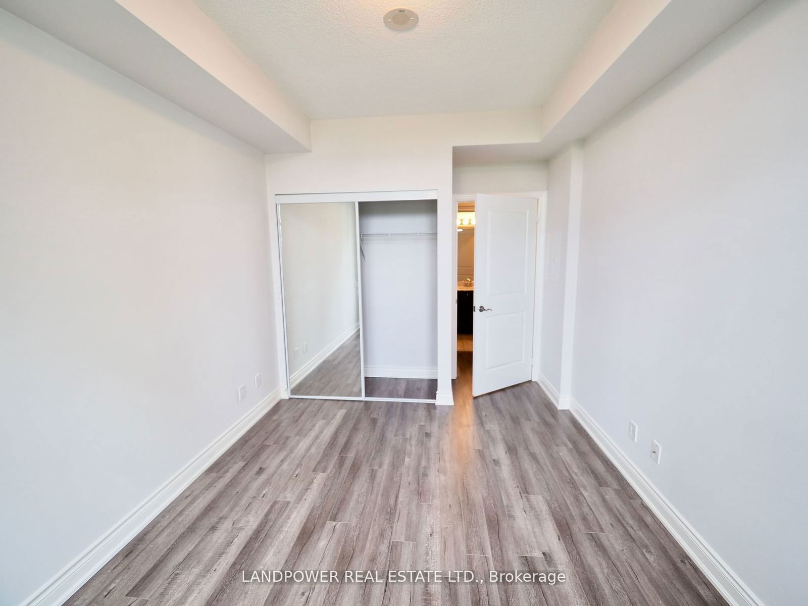 10 Bloorview Pl, unit 516 for sale - image #18