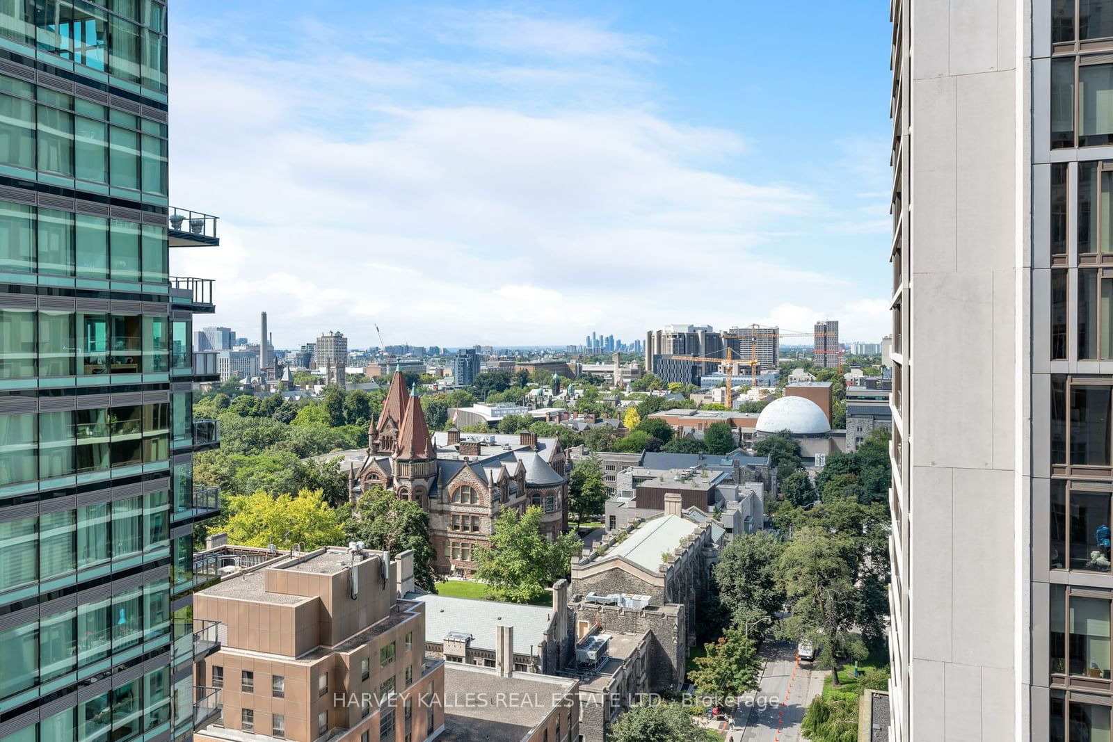 One St Thomas Residences, Downtown, Toronto