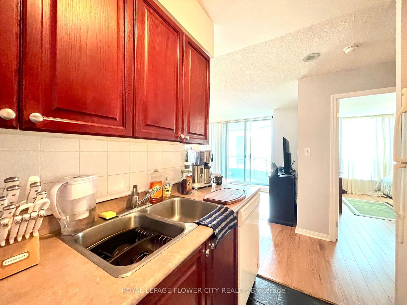 228 Queens Quay, unit 801 for rent - image #22