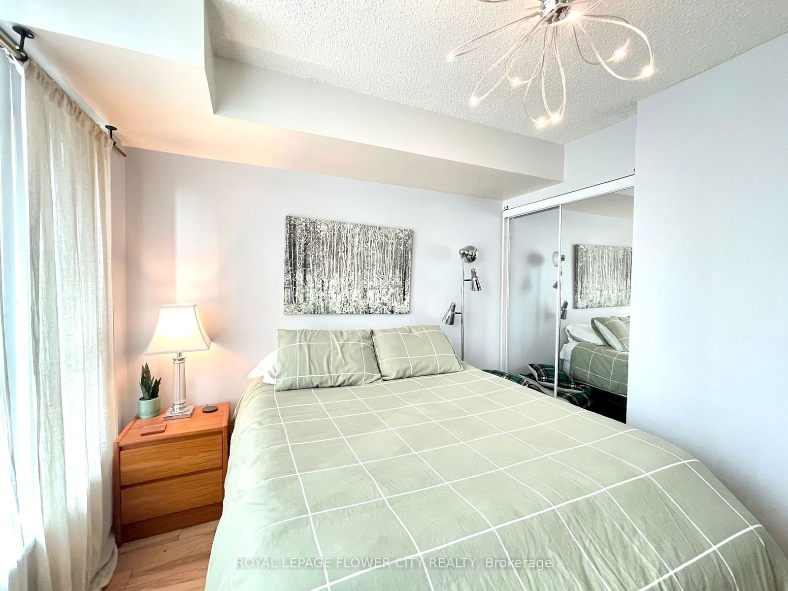 228 Queens Quay, unit 801 for rent - image #27