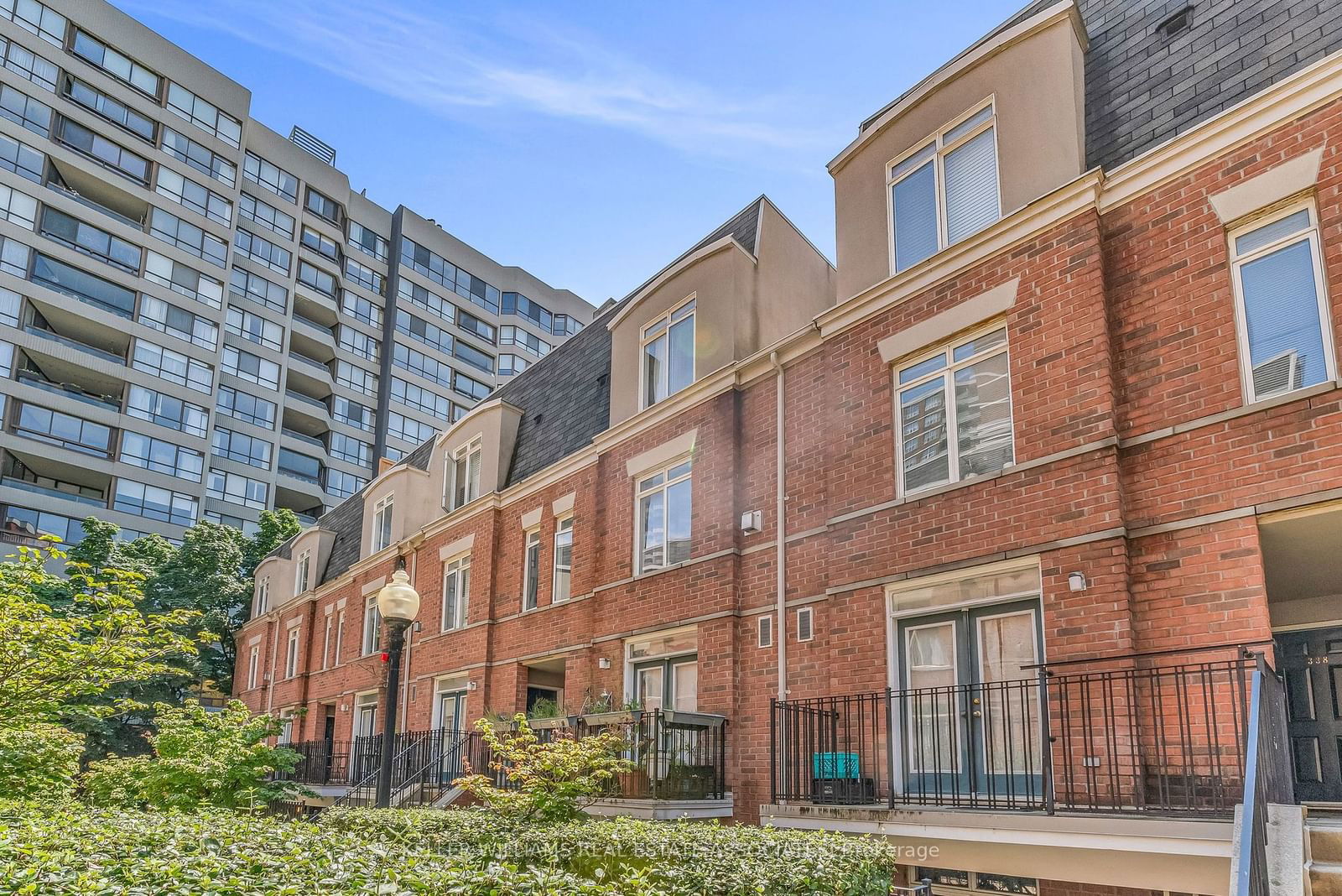 415 Jarvis St, unit 346 for sale - image #1