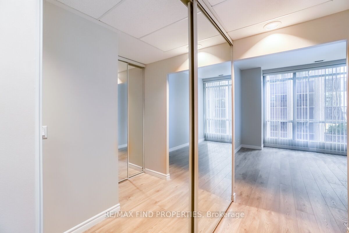 7 King St E, unit 713 for rent - image #16